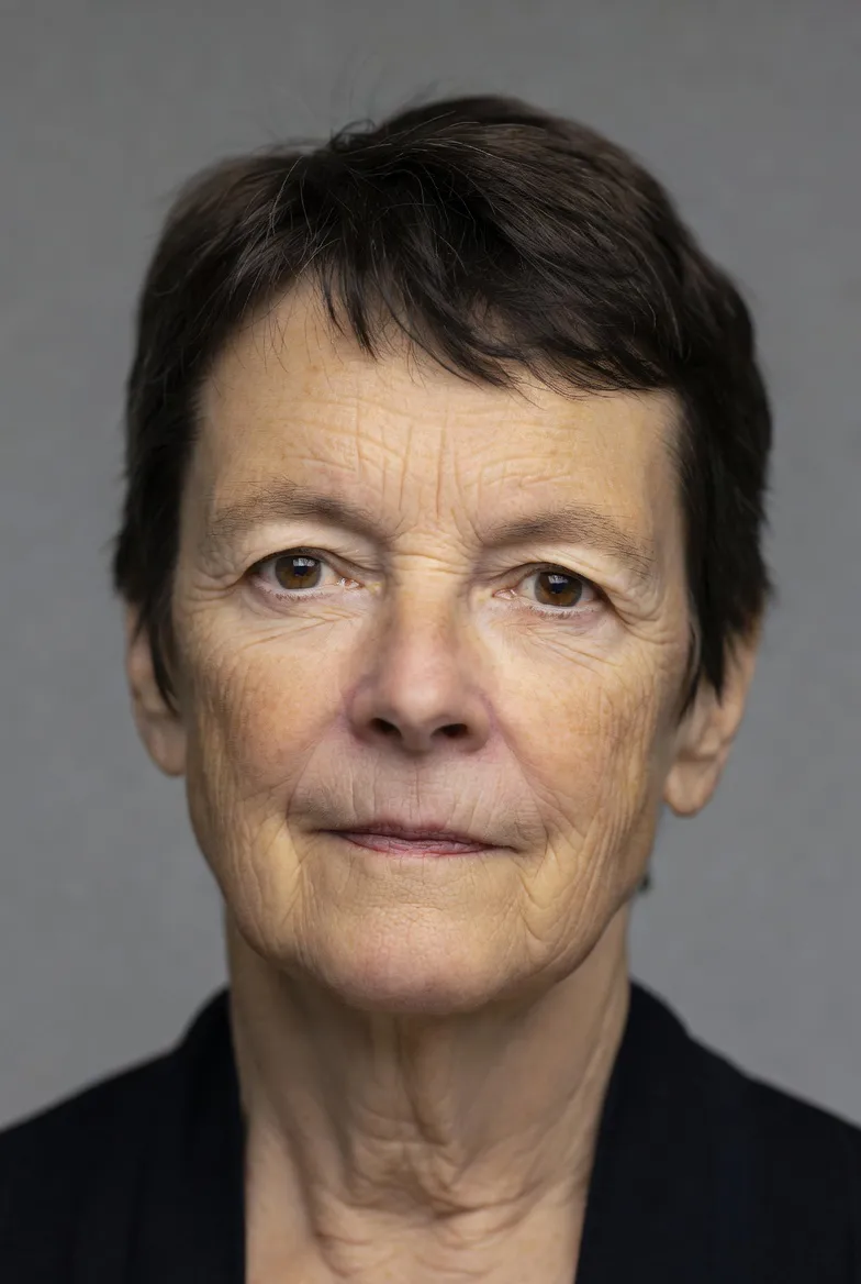 Portrait of Prof. Clara Voss